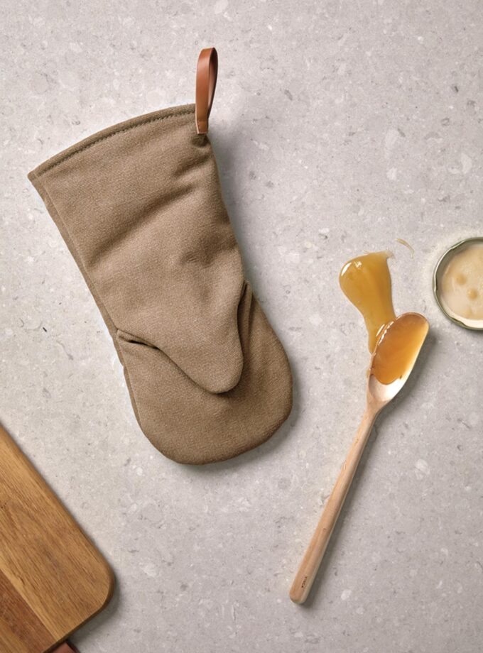 Rukavica za pećnicu / VINGA Asado oven mitt