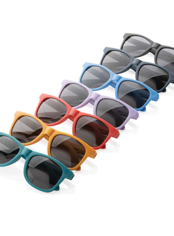 Sunčane naočale od recikliranog PP okvira / GRS recycled PP plastic sunglasses